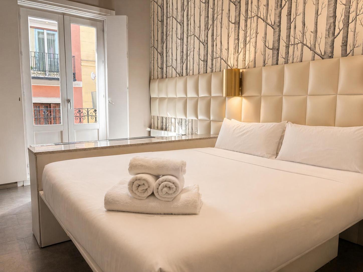 One-Bedroom Apartment Hot Tub